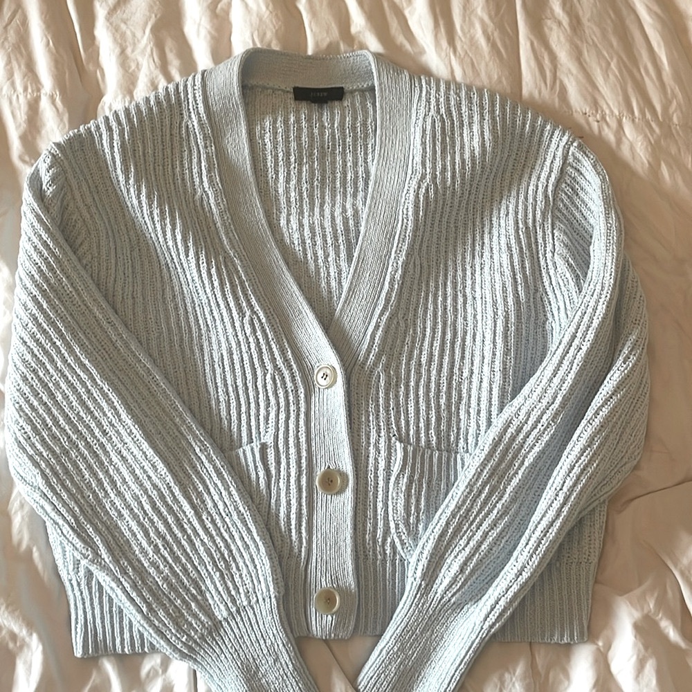 J. CREW 💙 Gorgeous knit button up two pockets beach sweater, ice glacier blue